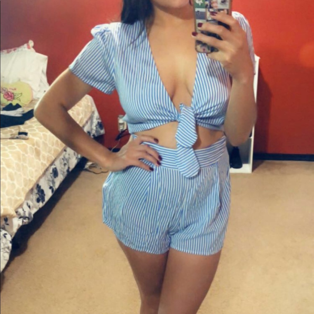 Two piece set